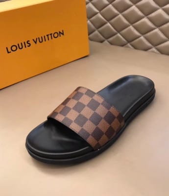 Dép Louis Vuitton nam siêu cấp quai ngang caro nâu DLV09