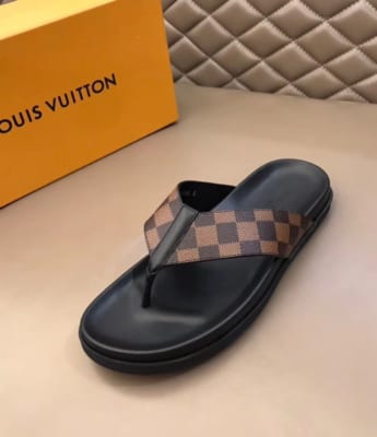Dép Louis Vuitton nam siêu cấp xỏ ngón caro nâu DLV10