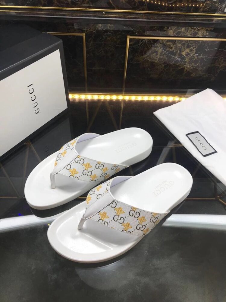 Dép nam Gucci siêu cấp xỏ ngón phối họa tiết logo ong màu trắng DGC46