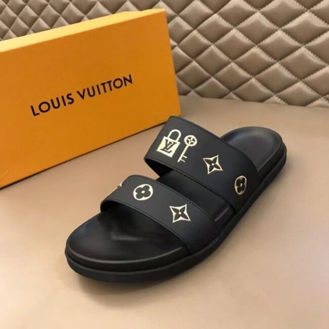 Dép Louis Vuitton nam siêu cấp hai quai màu đen hình khóa logo vàng DLV79