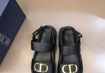 Dép nam Dior siêu cấp sandal da trơn họa tiết logo chữ vàng DDR40
